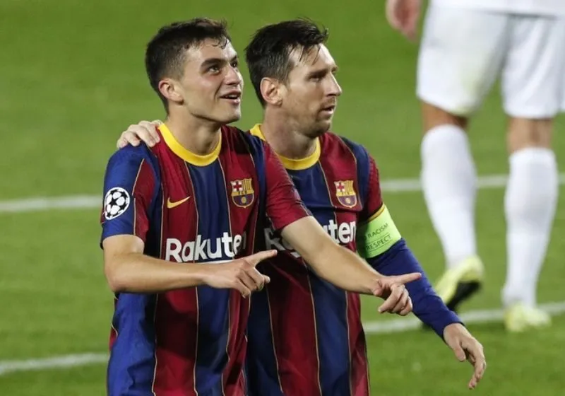 Pedri món quà của Thượng Đế cho Barca