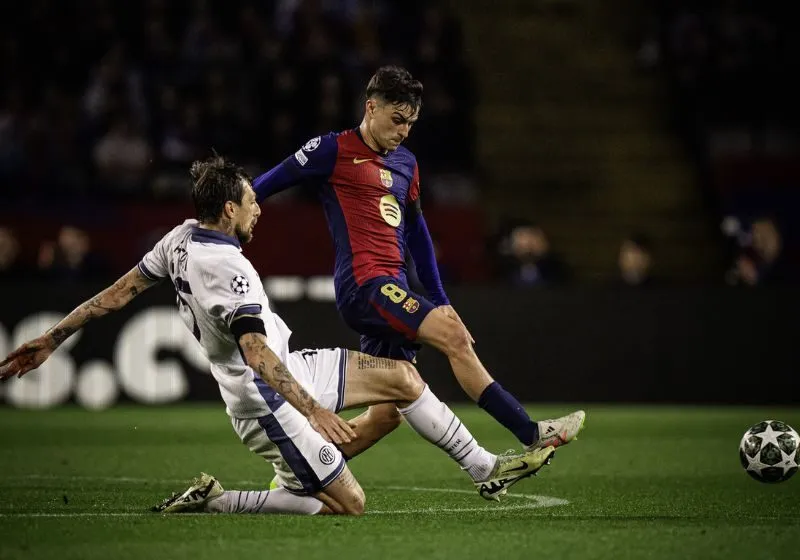Pedri từng bị Real Madrid chê trước khi tới Barca