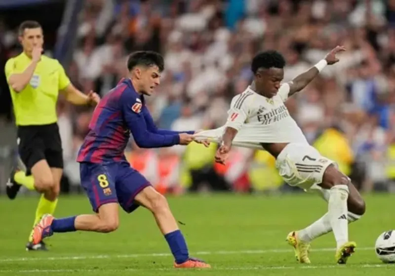 Pedri bị treo giò sau trận El Clasico