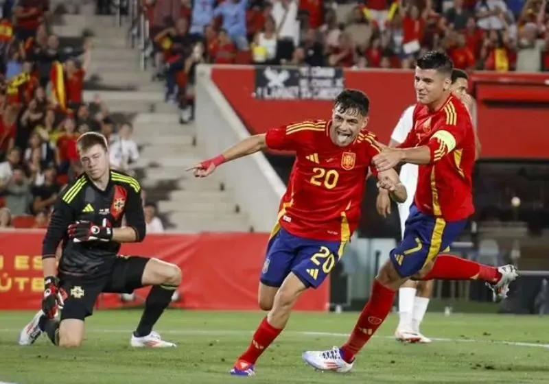 Pedri tỏa sáng giúp Tây Ban Nha thắng Georgia 